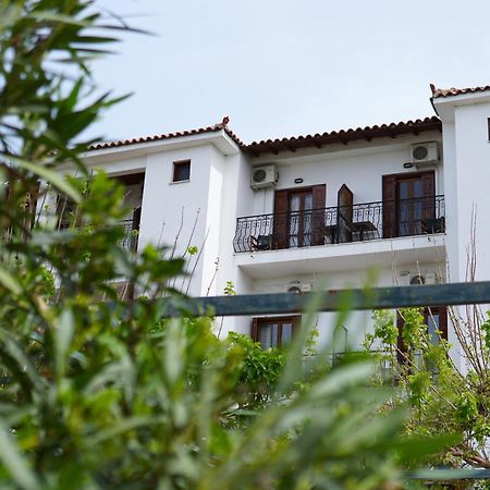 Hotel Defkalion Alli Meria 외부 사진
