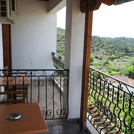 Hotel Defkalion Alli Meria 외부 사진