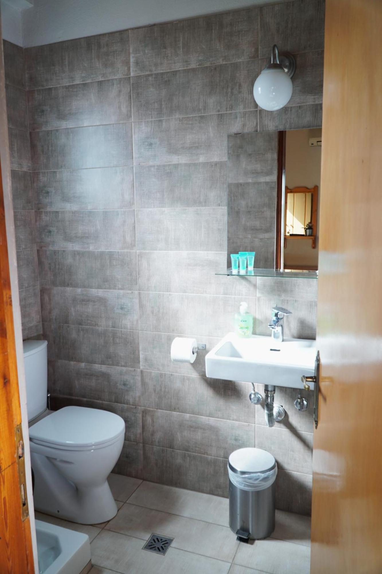 Hotel Defkalion Alli Meria 외부 사진