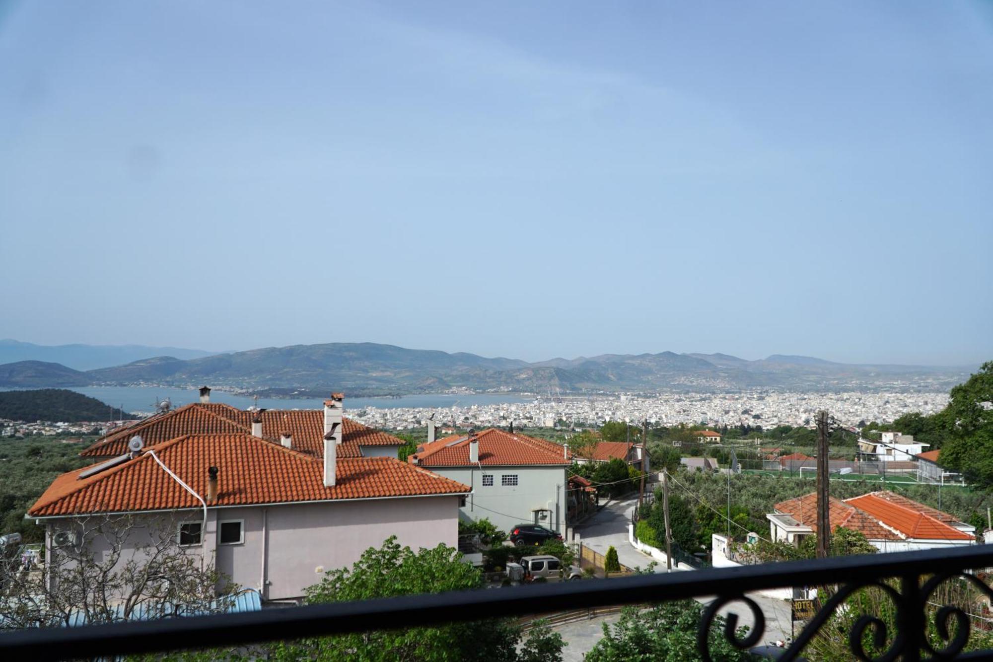Hotel Defkalion Alli Meria 외부 사진